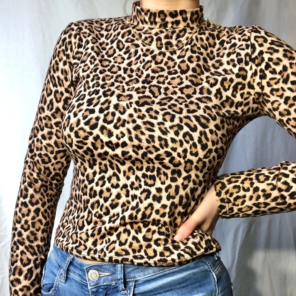 Cheetah print mock neck long sleeve